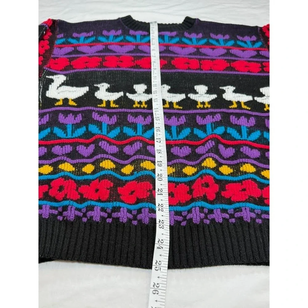Vintage Ducks Knit Sweater 80s/90s Women's Medium Multicolor Flowers Hearts USA - Picture 3 of 9